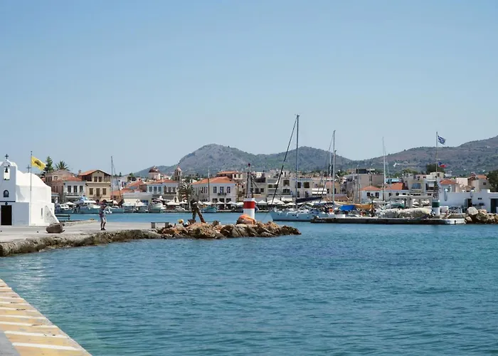 Fay\'S Home Aegina